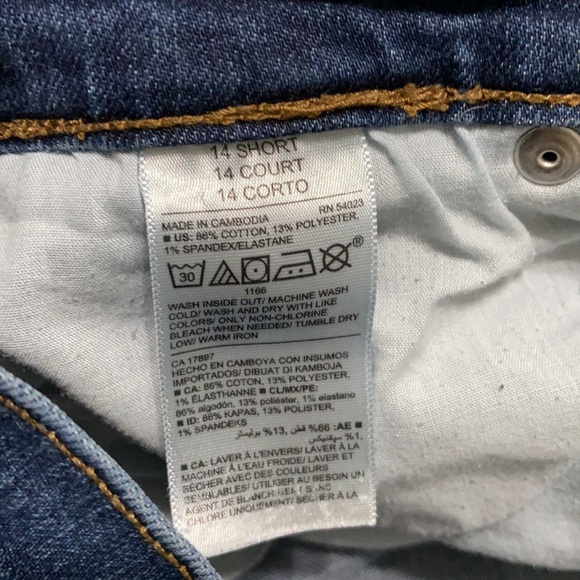 Old navy original mid rise jeans - Picture 9 of 9